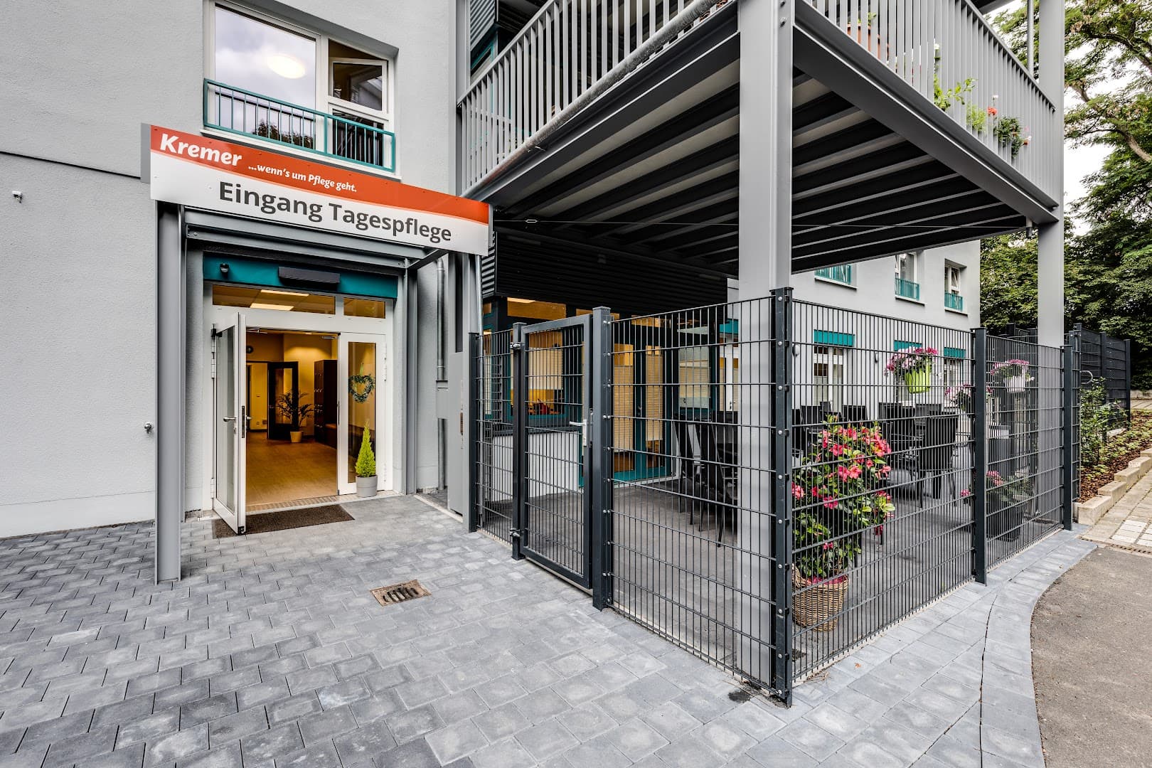 Tagespflege Kremer „Haus Hanau“ — Google-Unternehmensprofil mit 5,0 von 5 Sternen bei 125 Rezensionen, Stand Juli 2026